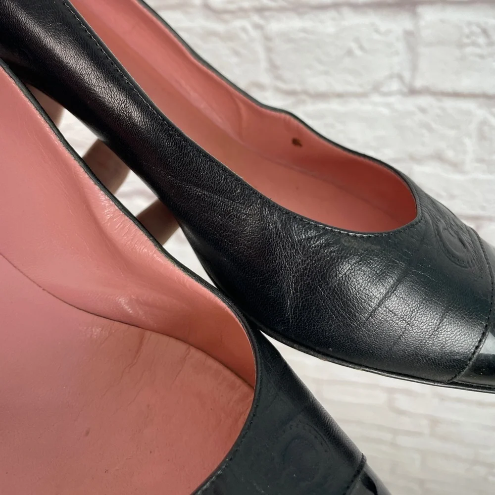 Salvatore Ferragamo Black Leather Logo Kitten Career Style Heels Size 10 - Picture 12 of 13